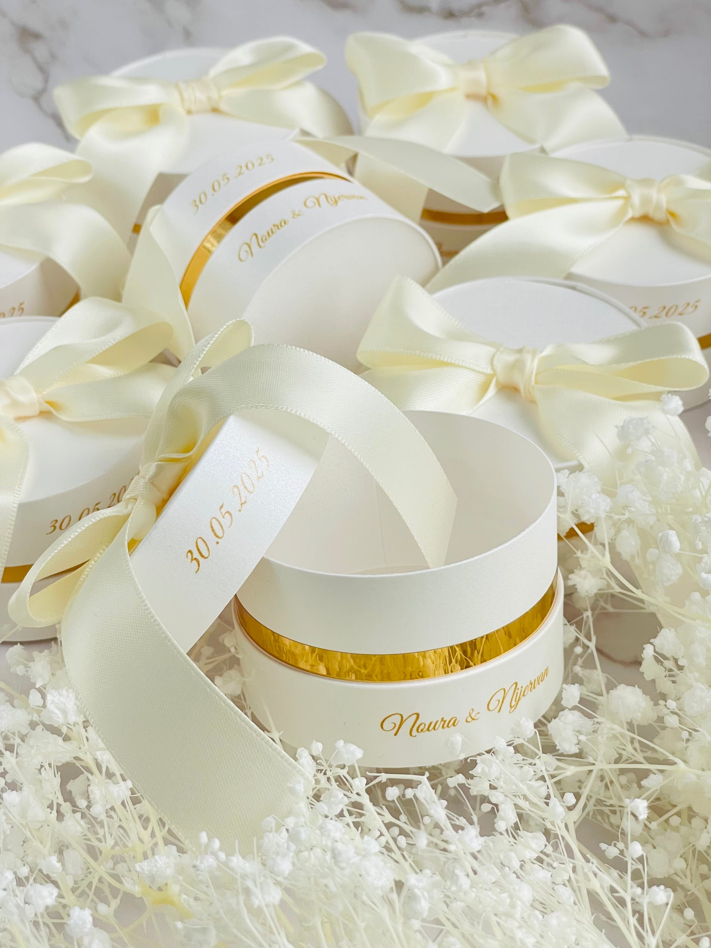 230 pcs Elegant Favor Boxes
